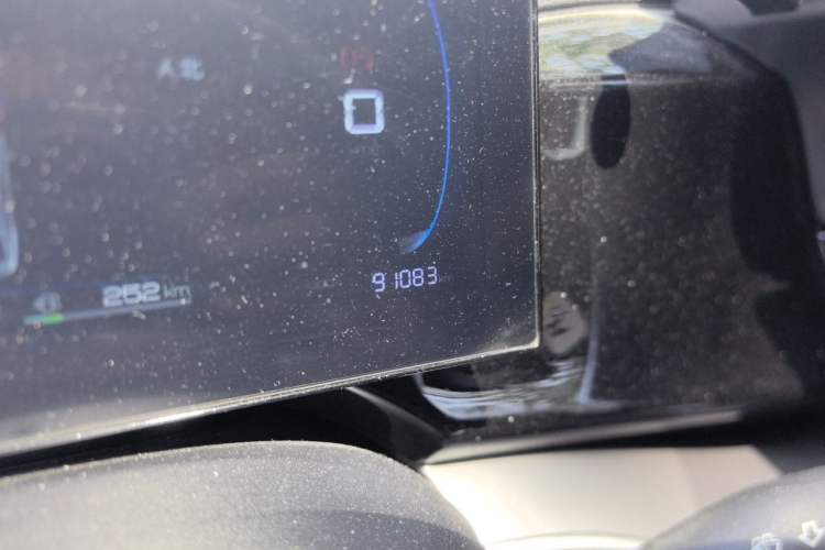 Used BYD Qin PLUS 2023 Champion Edition DM-i 120KM Leading Model Odometer Close Up
