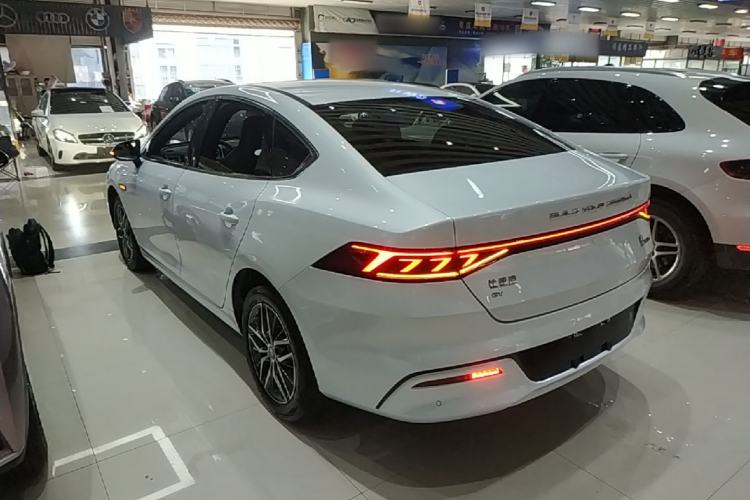 Used BYD Qin PLUS 2023 Champion Edition EV 420KM Leading Model Rear Left 45 Deg