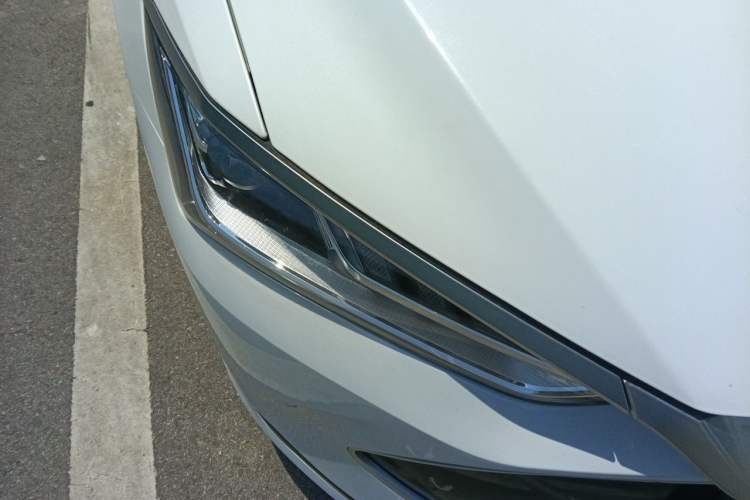 Used BYD Qin PLUS 2023 Champion Edition DM-i 120KM Beyond Model Right Front Headlight