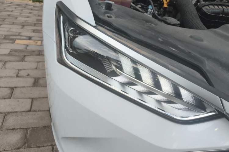Used BYD Qin PLUS 2023 Champion Edition DM-i 55KM Leading Model Right Front Headlight