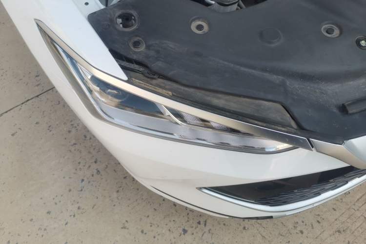 Used BYD Qin PLUS 2023 Champion Edition DM-i 120KM Leading Model Right Front Headlight