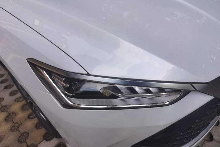 Used BYD Qin PLUS 2023 Champion Edition DM-i 55KM Superior Model Right Front Headlight