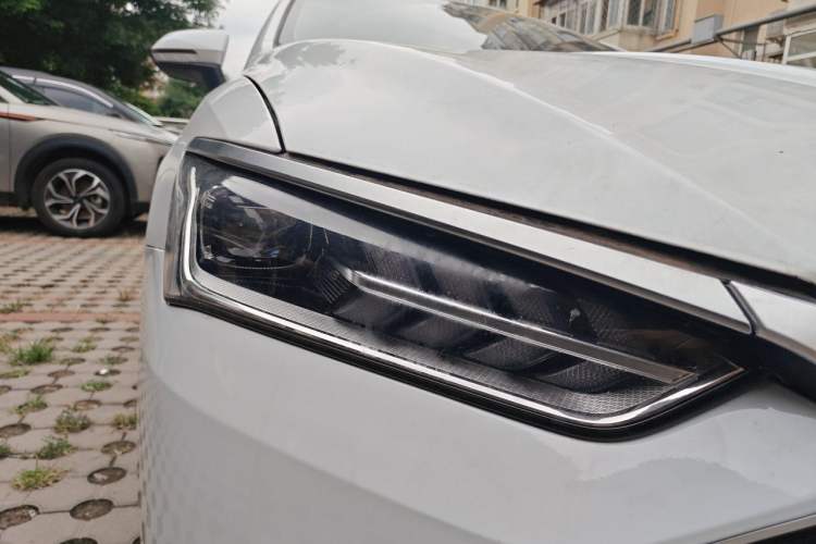 Used BYD Qin PLUS 2023 Champion Edition DM-i 55KM Leading Model Right Front Headlight