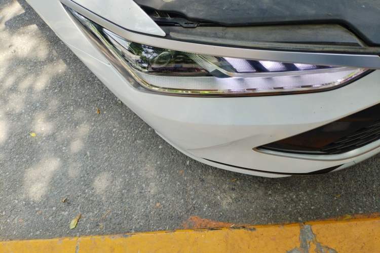 Used BYD Qin PLUS 2023 Champion Edition DM-i 55KM Leading Model Right Front Headlight