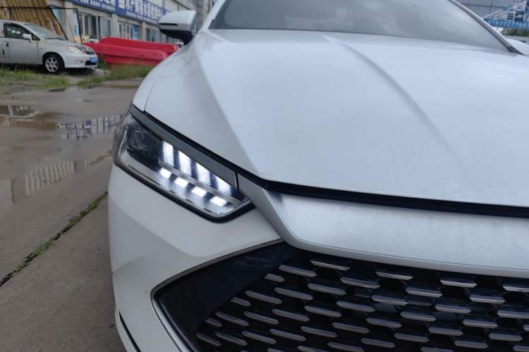 Used BYD Qin PLUS 2023 Champion Edition DM-i 55KM Leading Model Right Front Headlight
