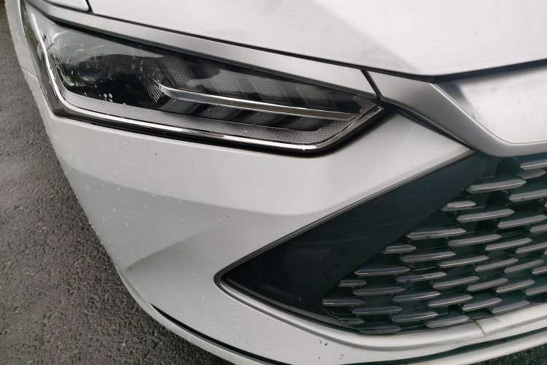 Used BYD Qin PLUS 2023 Champion Edition DM-i 55KM Leading Model Right Front Headlight