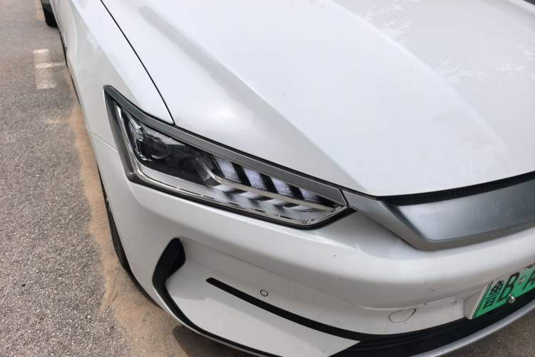 Used BYD Qin PLUS 2023 Champion Edition EV 420KM Superior Model Right Front Headlight