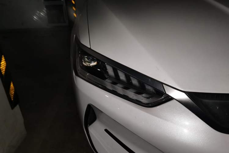 Used BYD Qin PLUS 2023 EV 510KM Travel Edition Right Front Headlight