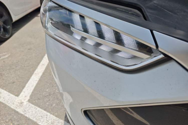 Used BYD Qin PLUS 2023 Champion Edition DM-i 55KM Leading Model Right Front Headlight