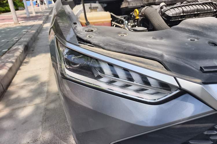 Used BYD Qin PLUS 2023 Champion Edition DM-i 55KM Leading Model Right Front Headlight