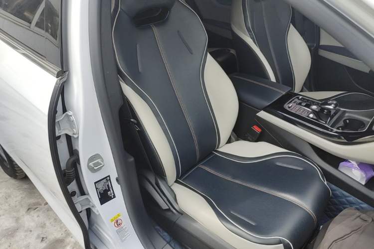 Used BYD Qin PLUS 2023 Champion Edition EV 420KM Leading Model Right Front Seat
