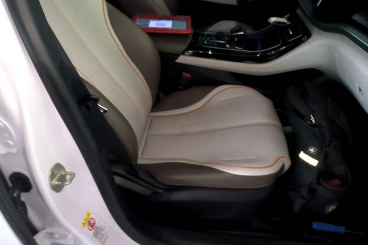 Used BYD Qin PLUS 2023 Champion Edition DM-i 55KM Superior Model Right Front Seat