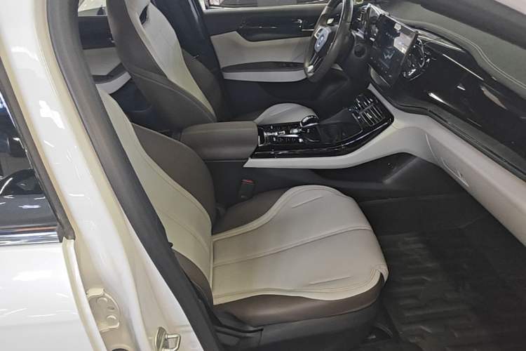 Used BYD Qin PLUS 2023 Champion Edition DM-i 55KM Leading Model Right Front Seat