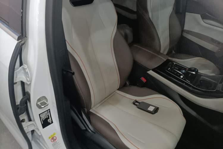 Used BYD Qin PLUS 2023 Champion Edition EV 420KM Leading Model Right Front Seat