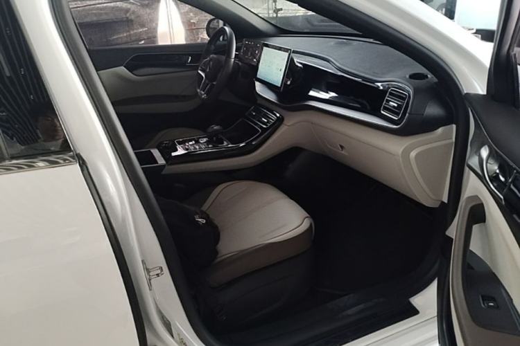 Used BYD Qin PLUS 2023 Champion Edition EV 510KM Leading Model Right Front Seat