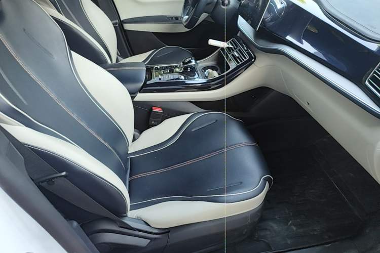 Used BYD Qin PLUS 2023 Champion Edition DM-i 120KM Leading Model Right Front Seat