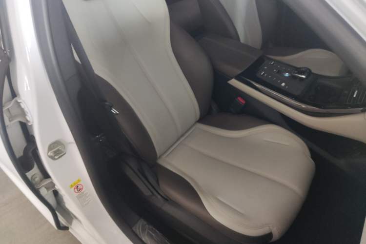 Used BYD Qin PLUS 2023 Champion Edition DM-i 55KM Leading Model Right Front Seat