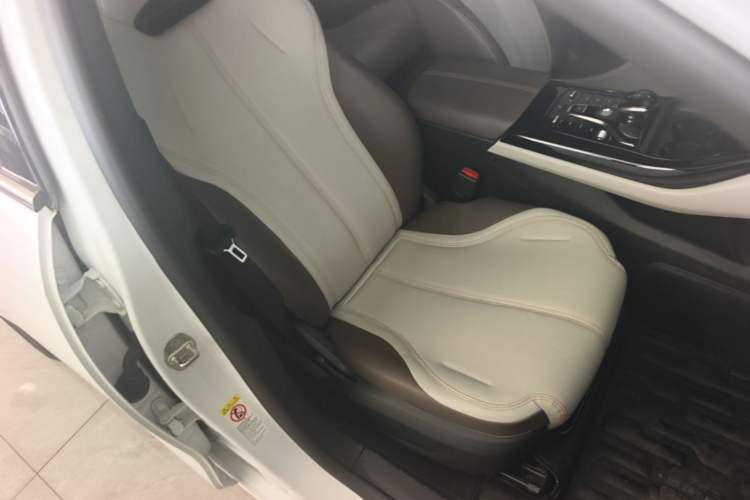 Used BYD Qin PLUS 2023 Champion Edition DM-i 55KM Leading Model Right Front Seat