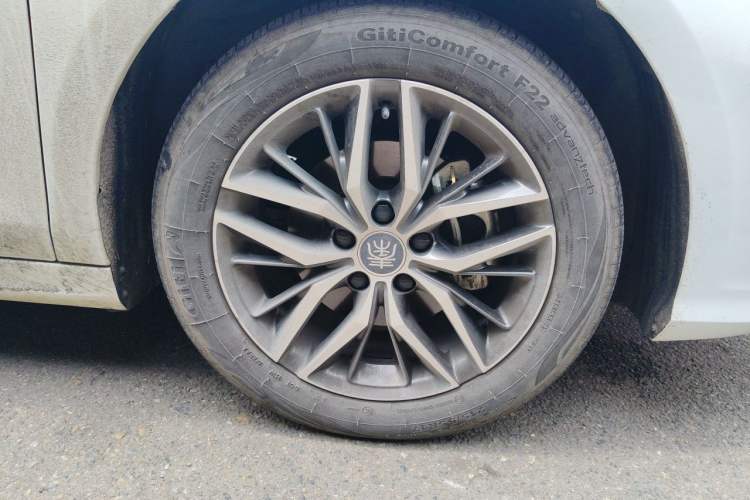 Used BYD Qin PLUS 2023 Champion Edition DM-i 120KM Leading Model Right Front Wheel Hub