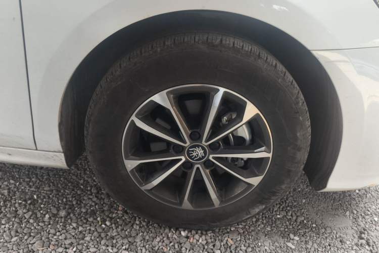 Used BYD Qin PLUS 2023 Champion Edition DM-i 55KM Leading Model Right Front Wheel Hub