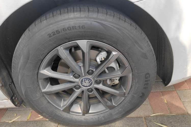 Used BYD Qin PLUS  Right Front Wheel Hub