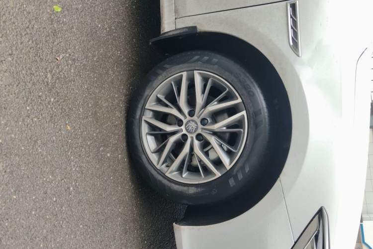 Used BYD Qin PLUS 2023 Champion Edition DM-i 120KM Leading Model Right Front Wheel Hub