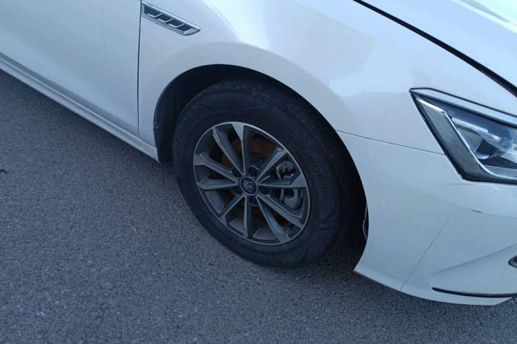 Used BYD Qin PLUS 2023 Champion Edition DM-i 55KM Leading Model Right Front Wheel Hub