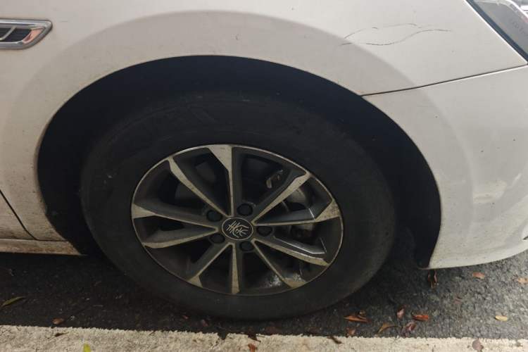 Used BYD Qin PLUS 2023 Champion Edition DM-i 55KM Leading Model Right Front Wheel Hub