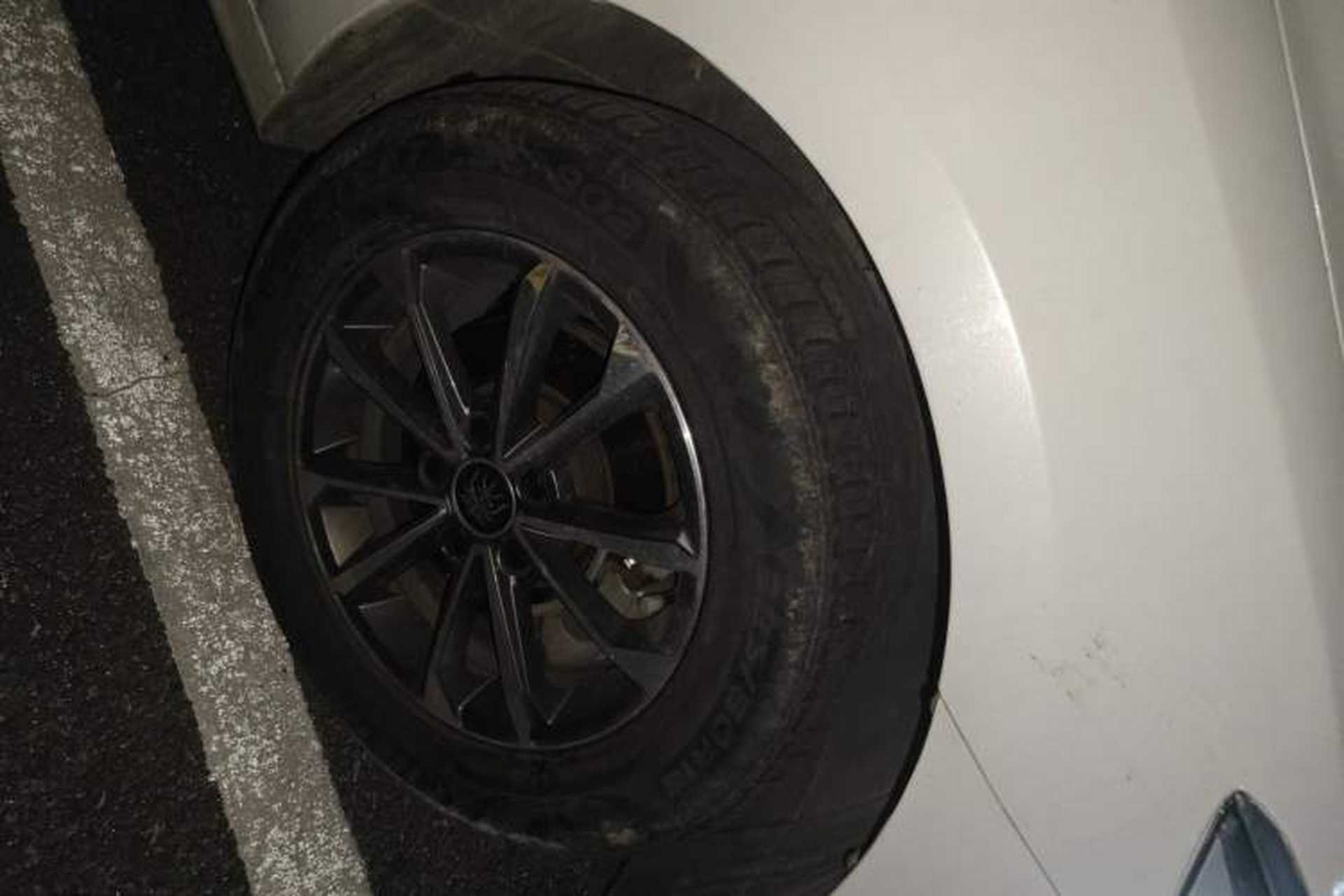 Used BYD Qin PLUS 2023 Champion Edition DM-i 55KM Leading Model Right Front Wheel Hub