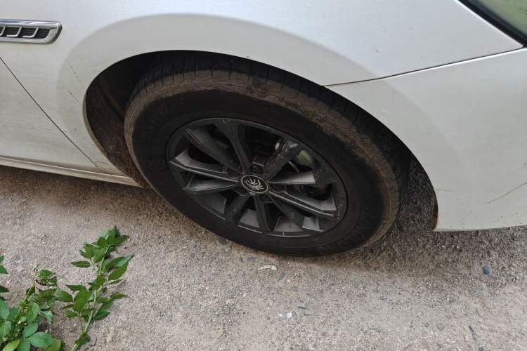 Used BYD Qin PLUS 2023 EV 510KM Travel Edition Right Front Wheel Hub