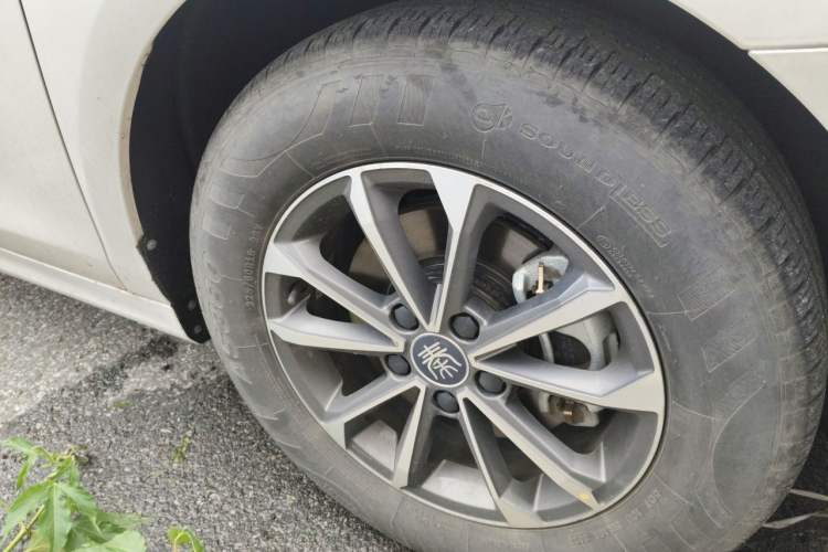 Used BYD Qin PLUS 2023 Champion Edition DM-i 55KM Leading Model Right Front Wheel Hub