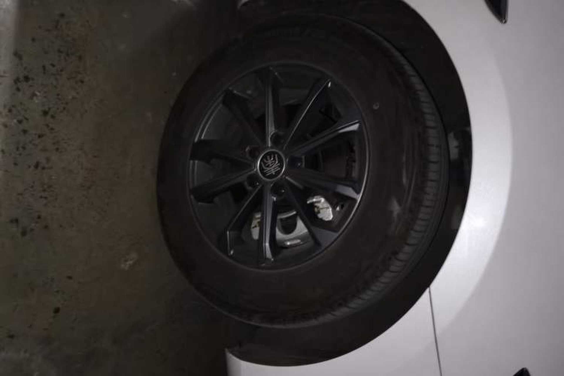 Used BYD Qin PLUS 2023 EV 510KM Travel Edition Right Front Wheel Hub