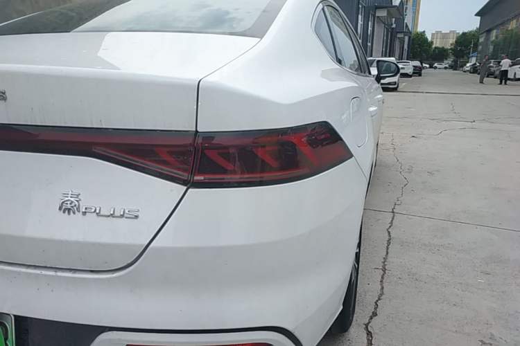 Used BYD Qin PLUS 2023 Champion Edition DM-i 120KM Leading Model Right Rear Taillight