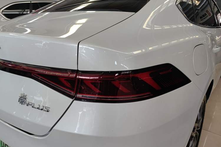 Used BYD Qin PLUS 2023 Champion Edition DM-i 120KM Excellence Model Right Rear Taillight