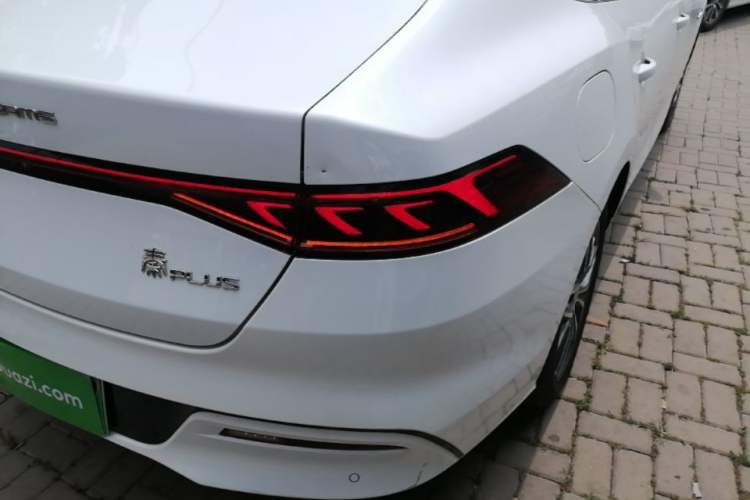 Used BYD Qin PLUS 2023 Champion Edition DM-i 120KM Leading Model Right Rear Taillight