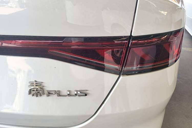 Used BYD Qin PLUS 2023 Champion Edition EV 420KM Superior Model Right Rear Taillight