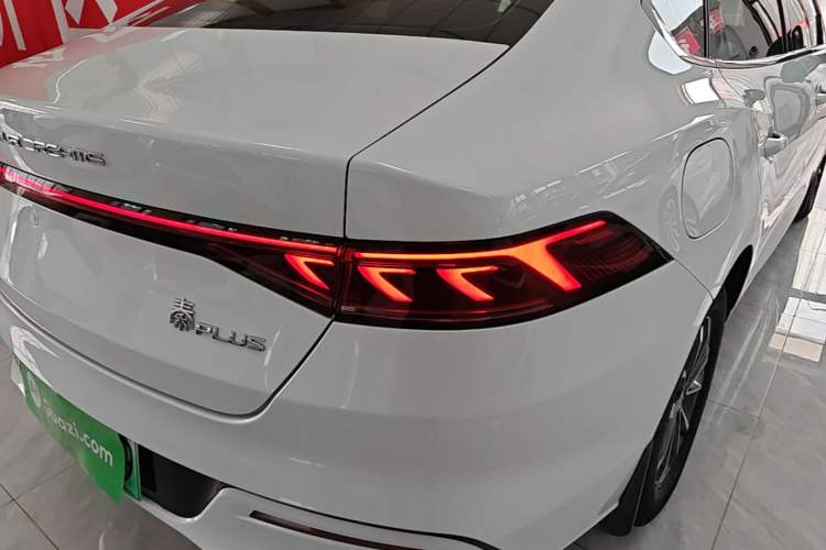 Used BYD Qin PLUS 2023 Champion Edition DM-i 55KM Leading Model Right Rear Taillight