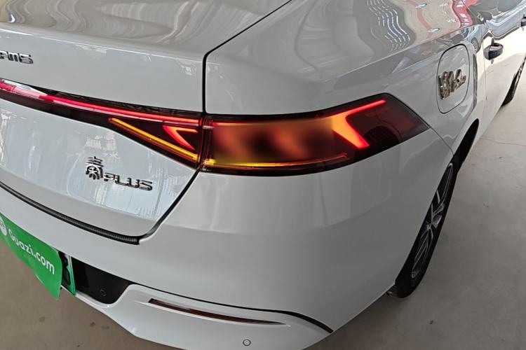 Used BYD Qin PLUS 2023 Champion Edition EV 420KM Superior Model Right Rear Taillight