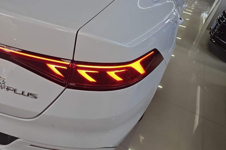 Used BYD Qin PLUS 2023 Champion Edition DM-i 55KM Leading Model Right Rear Taillight