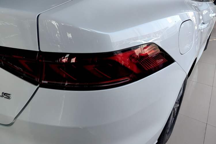 Used BYD Qin PLUS 2023 Champion Edition DM-i 55KM Leading Model Right Rear Taillight