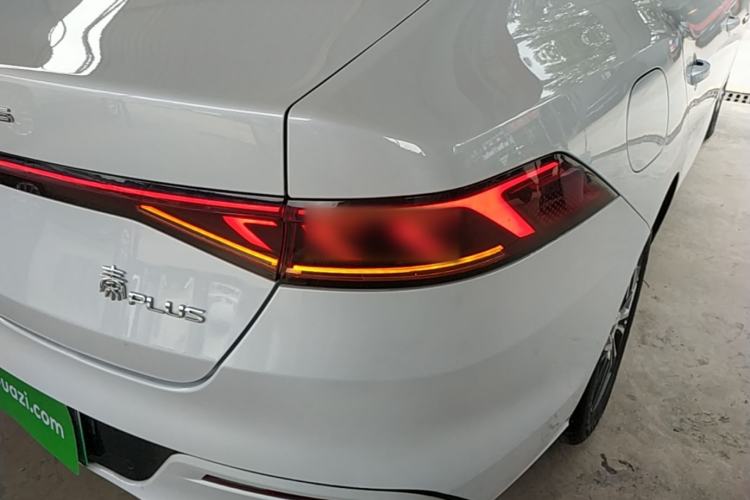 Used BYD Qin PLUS 2023 Champion Edition DM-i 120KM Beyond Model Right Rear Taillight
