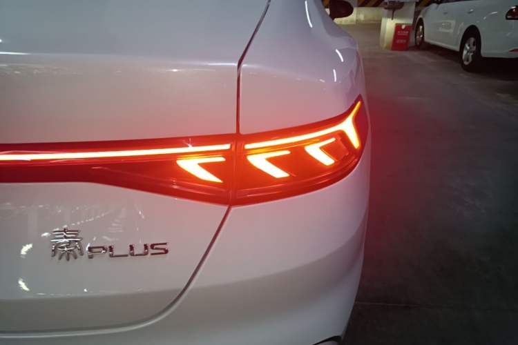 Used BYD Qin PLUS 2023 Champion Edition DM-i 55KM Leading Model Right Rear Taillight