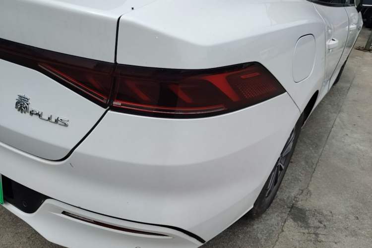 Used BYD Qin PLUS 2023 Champion Edition DM-i 55KM Leading Model Right Rear Taillight