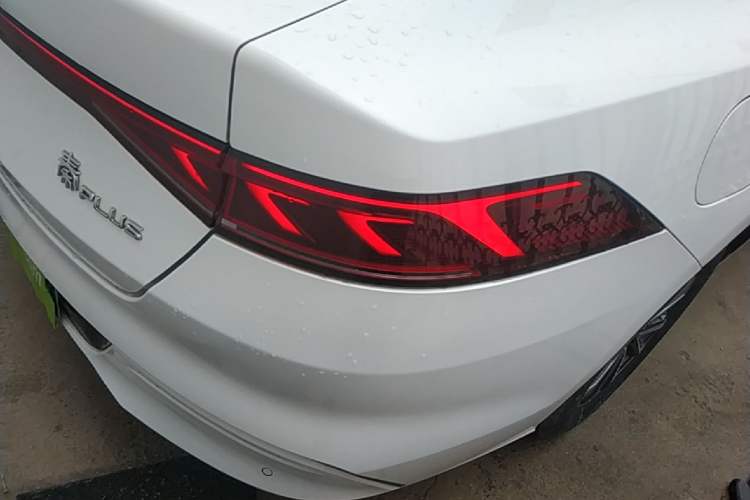 Used BYD Qin PLUS 2023 Champion Edition DM-i 55KM Leading Model Right Rear Taillight