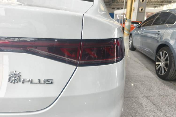 Used BYD Qin PLUS 2023 Champion Edition DM-i 120KM Beyond Model Right Rear Taillight