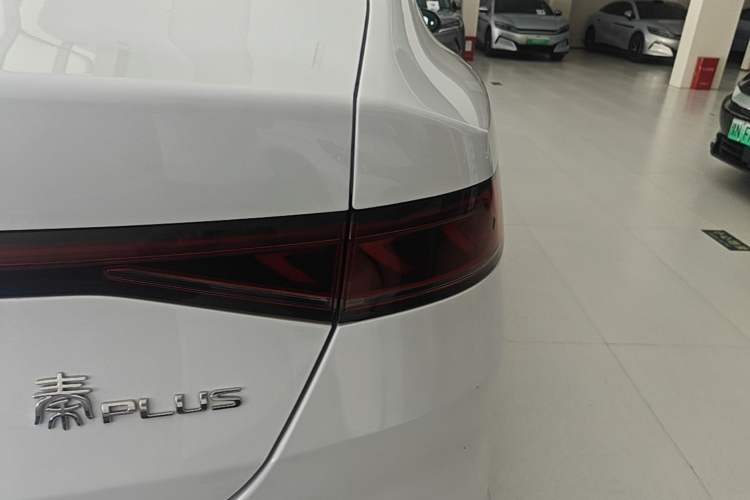 Used BYD Qin PLUS 2023 Champion Edition DM-i 120KM Beyond Model Right Rear Taillight