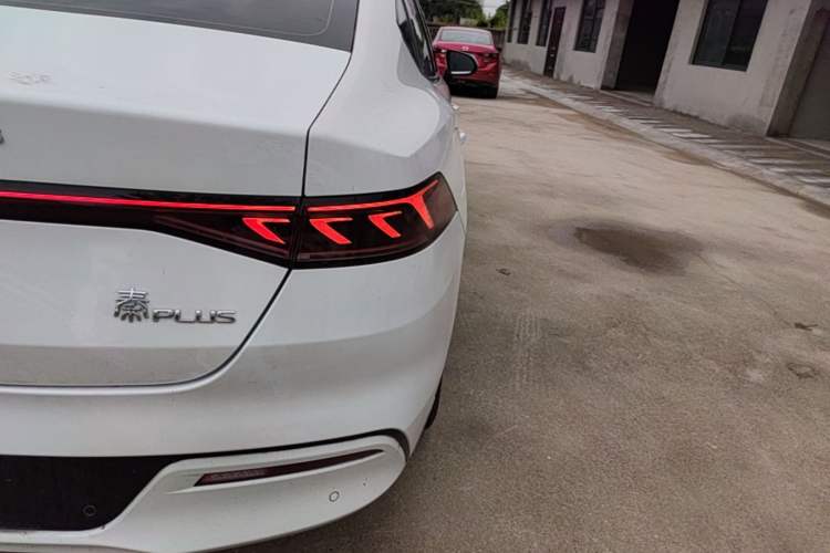Used BYD Qin PLUS 2023 Champion Edition DM-i 55KM Leading Model Right Rear Taillight