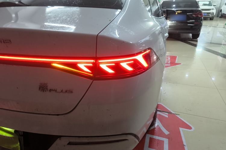 Used BYD Qin PLUS 2023 Champion Edition DM-i 55KM Leading Model Right Rear Taillight