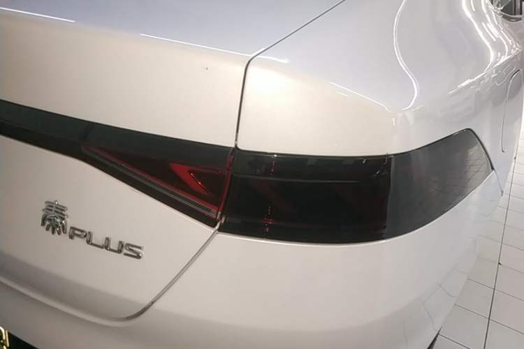 Used BYD Qin PLUS 2023 Champion Edition DM-i 120KM Beyond Model Right Rear Taillight