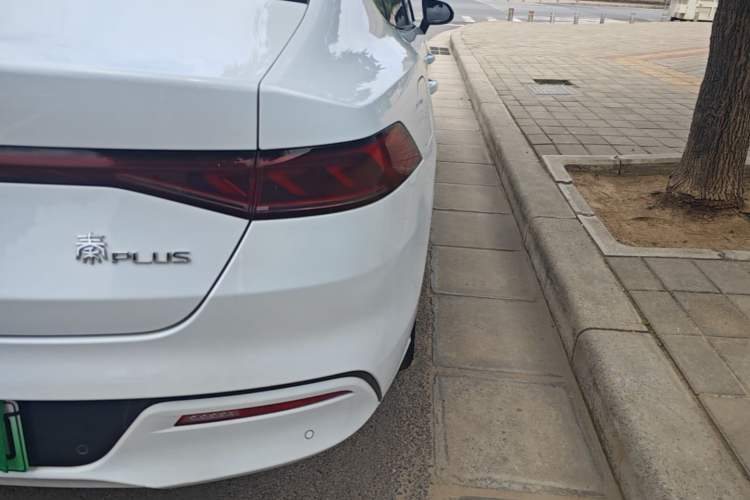 Used BYD Qin PLUS 2023 Champion Edition DM-i 120KM Leading Model Right Rear Taillight